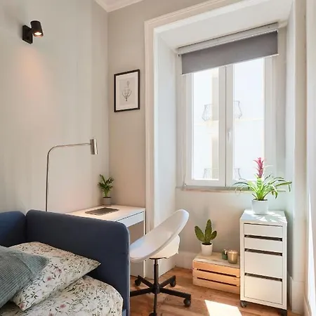 Apartment Design For Big Groups 4bed/3bath *