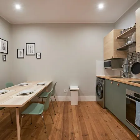 Апартаменты Design For Big Groups 4bed/3bath Лиссабон