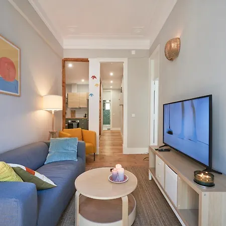 Appartement Design For Big Groups 4bed/3bath