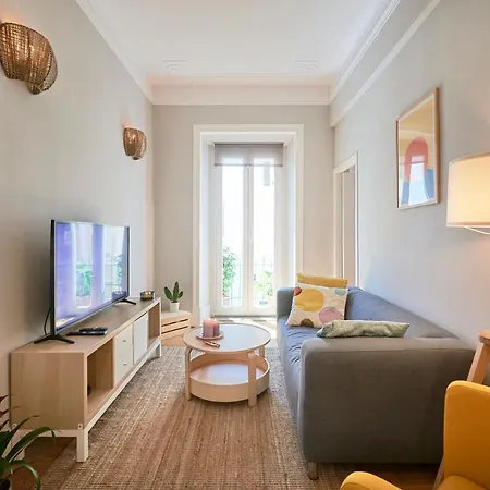 Апартаменты Design For Big Groups 4bed/3bath Лиссабон