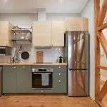 Design For Big Groups 4bed/3bath Apartament *